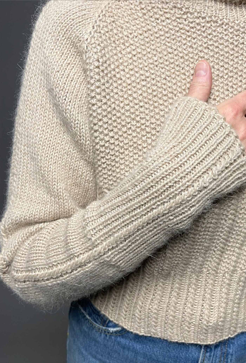 Pearlycable Sweater by knittingdani  - Wollpaket