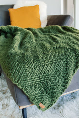 Decke stricken | Knitloop Strickset Nome Strickdecke zum selbst stricken